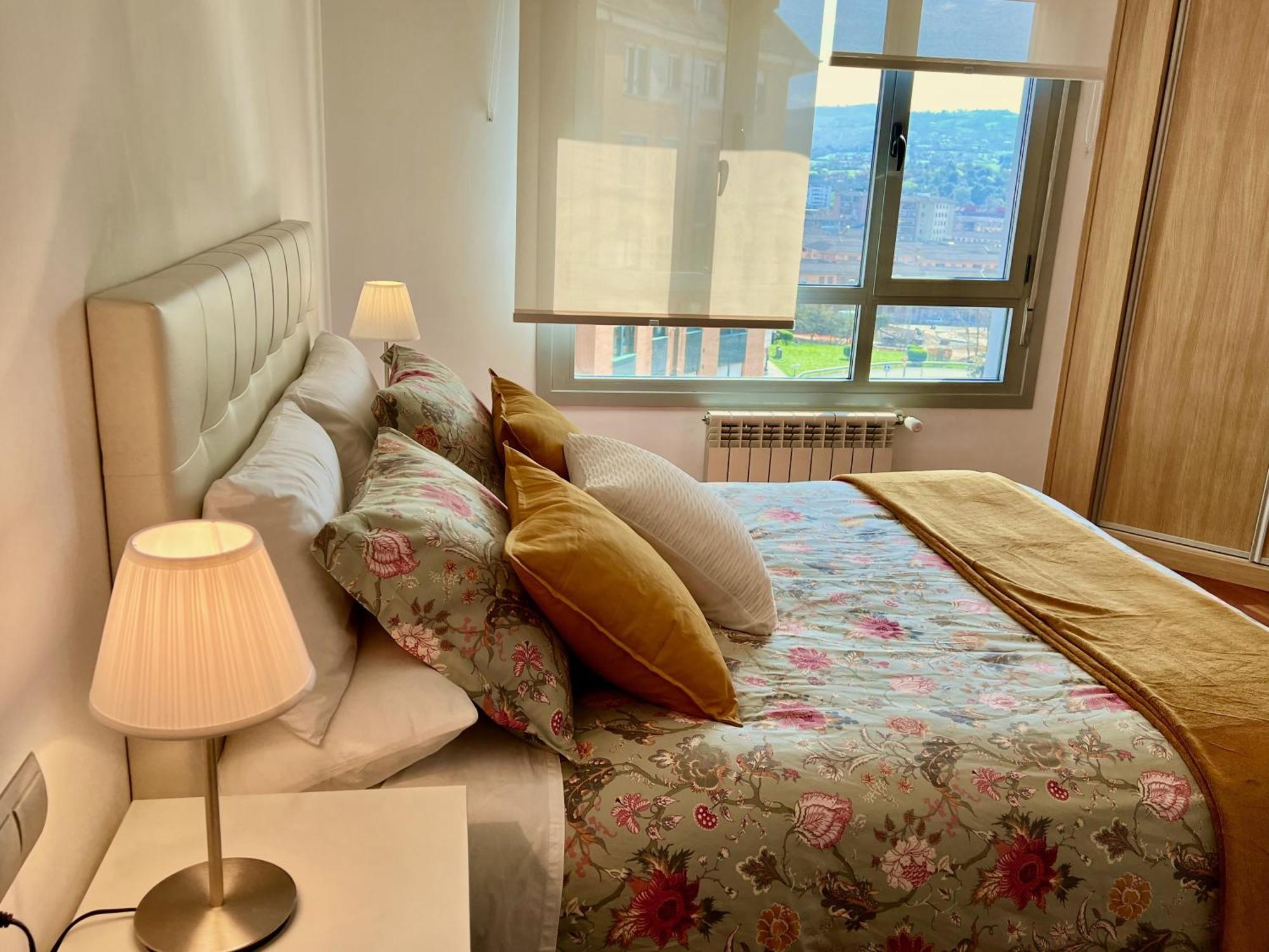 Apartamento Europa Jardin Oviedo Buitenkant foto