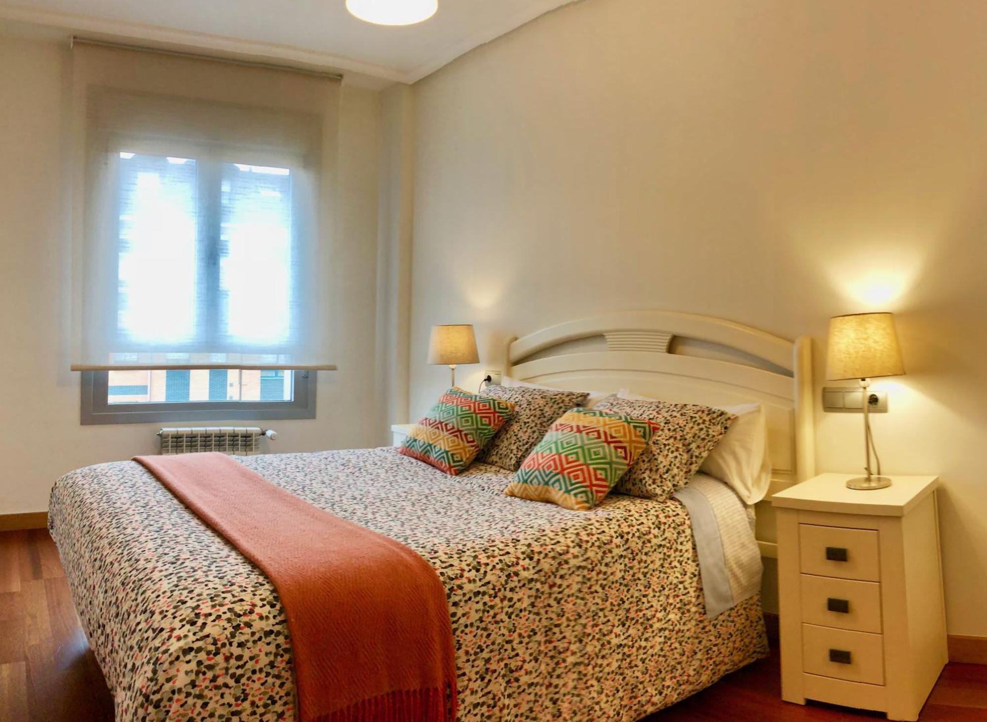 Apartamento Europa Jardin Oviedo Buitenkant foto