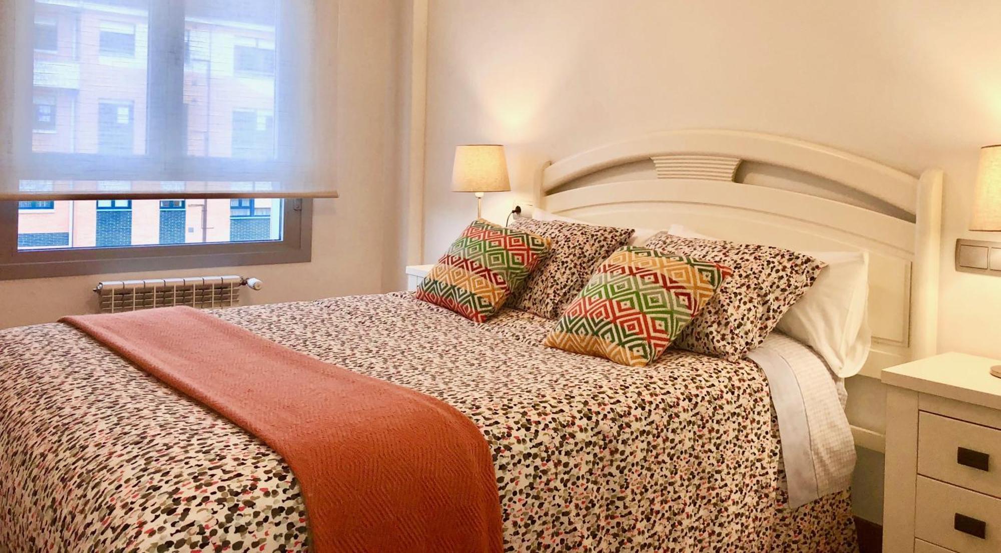 Apartamento Europa Jardin Oviedo Buitenkant foto